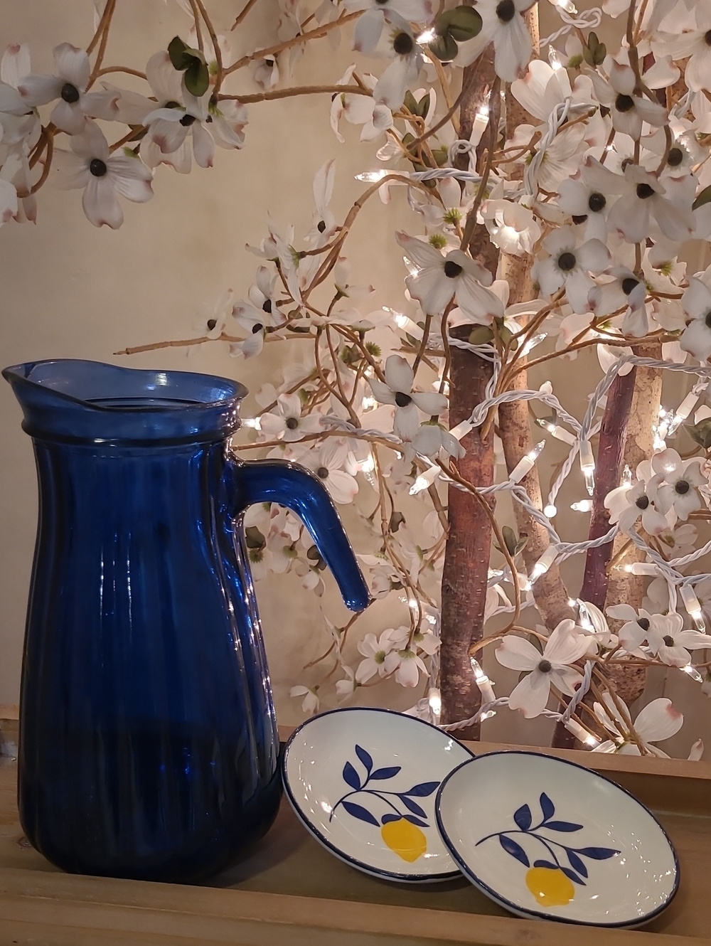 NWT Blue Glass Pitcher And 2 Lemon Spoon Rests